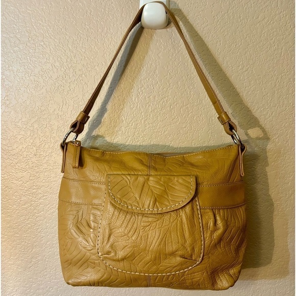 Relic Leather Purse Camel Tan Shoulder Bag Silver Hardware Wide Strap Pockets - Picture 1 of 16